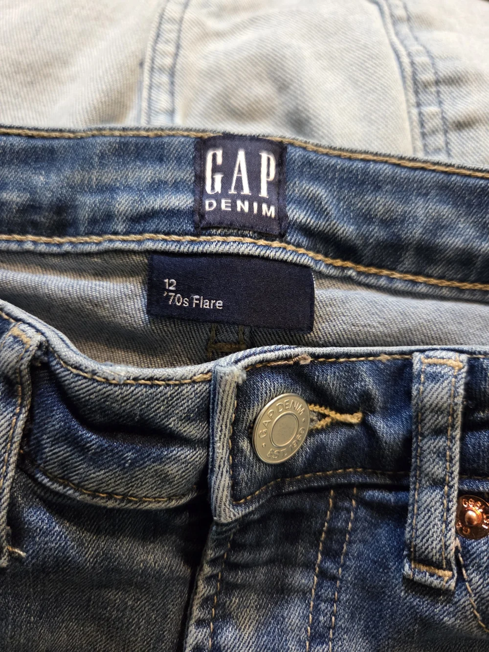 GAP kid’s mid